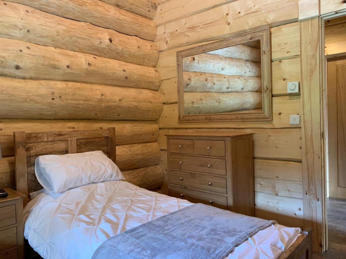 Ewes Water Log Cabins Langholm Zewnętrze zdjęcie