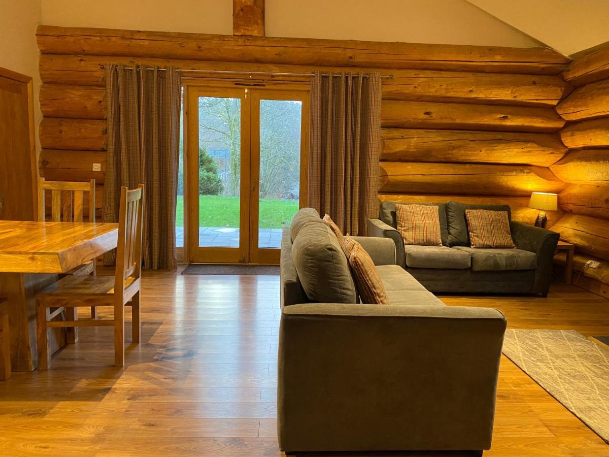 Ewes Water Log Cabins Langholm Zewnętrze zdjęcie
